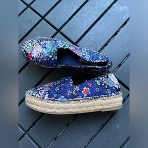 Asian espadrille Steve Madden women’s 8